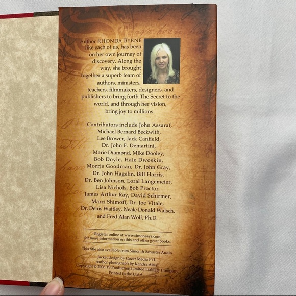 The Secret by Rhonda Byrne - Picture 5 of 6